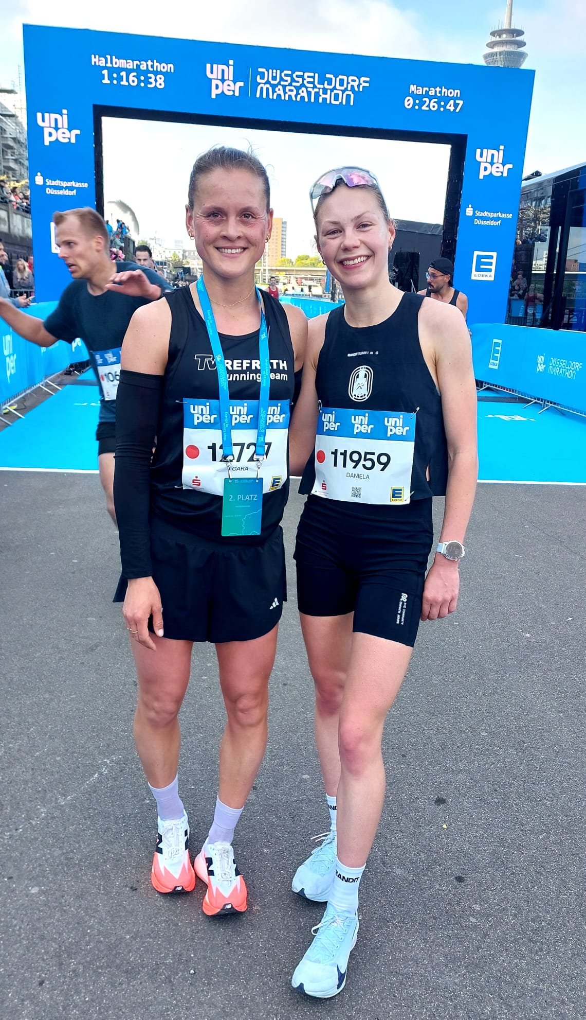 2026-04-26 Ddf Marathon – HM Cara + Daniela 2